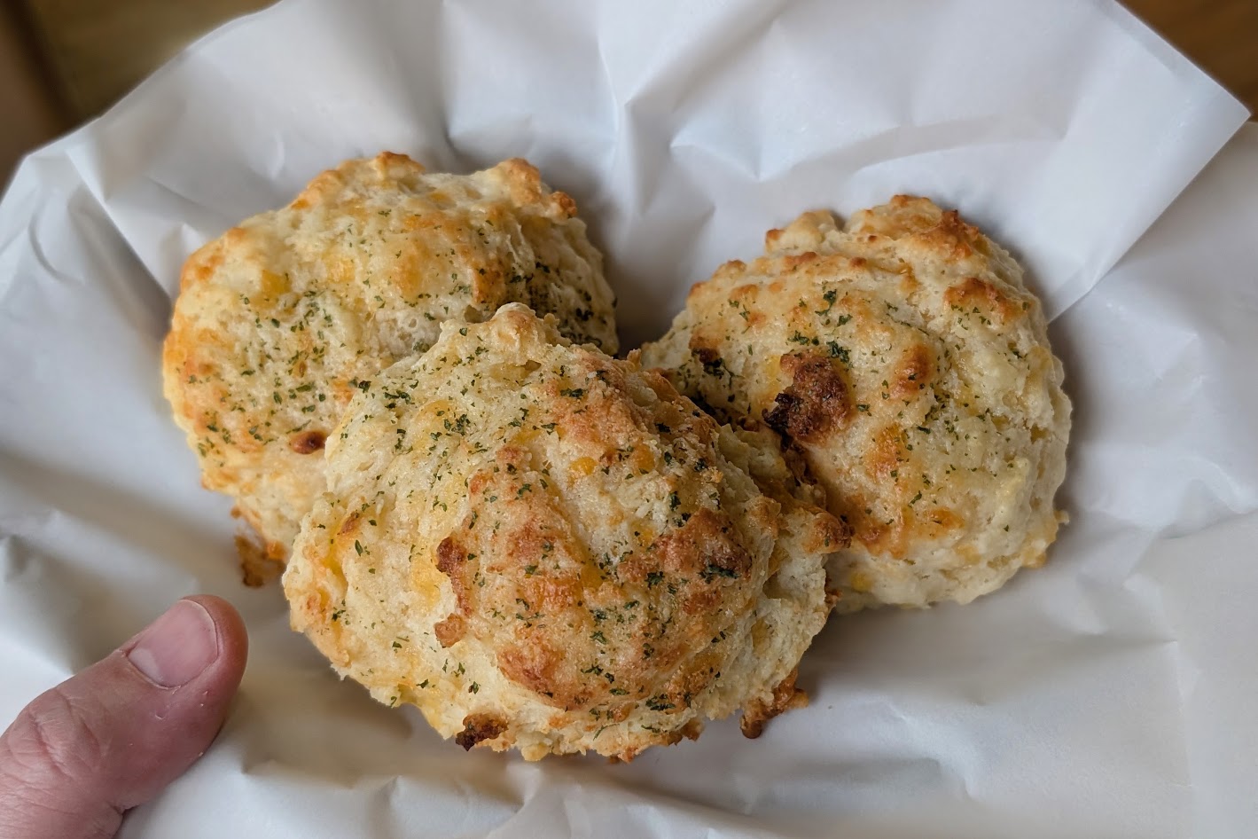 Homemade Cheddar Bay-style biscuits