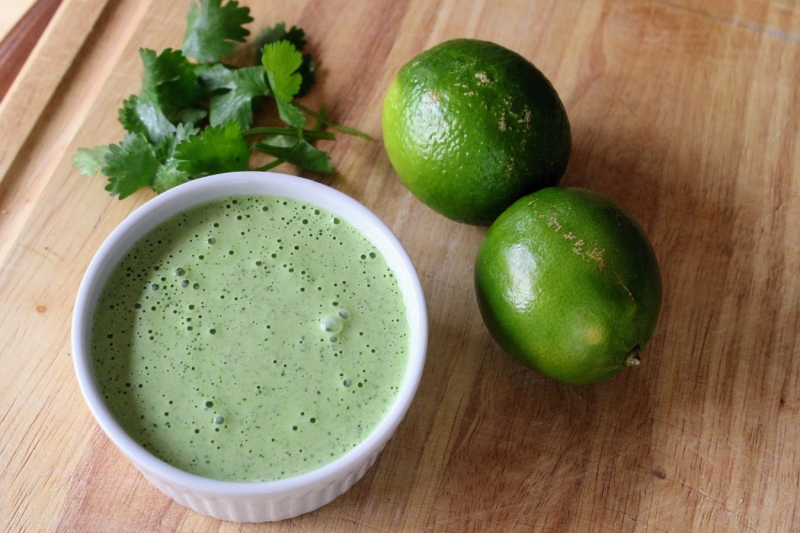 Aji verde sauce (Peruvian green sauce)