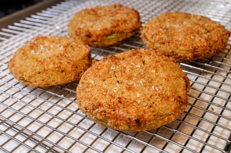 Fried green tomatoes