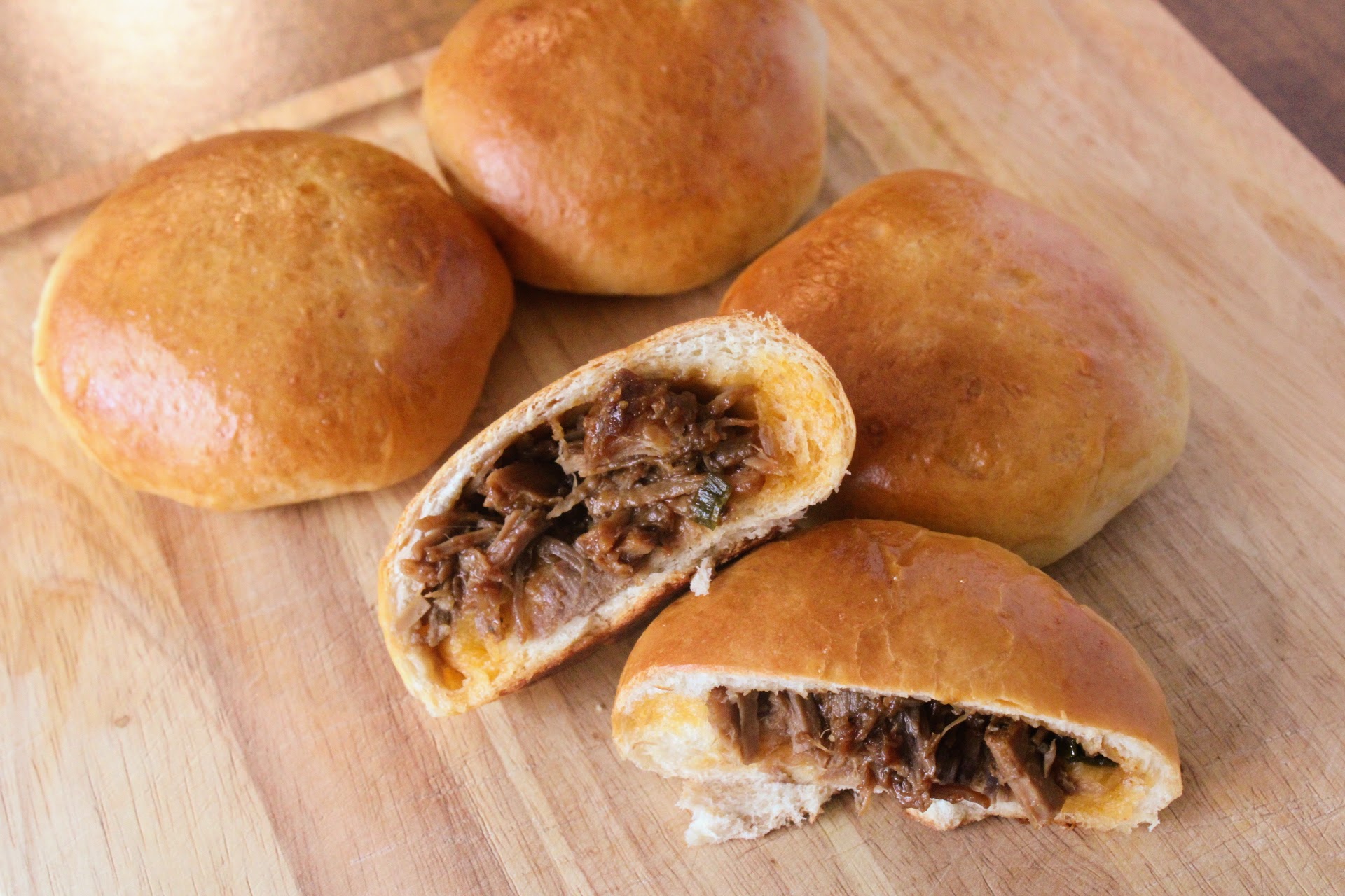 Hoisin Hawaiian pork buns