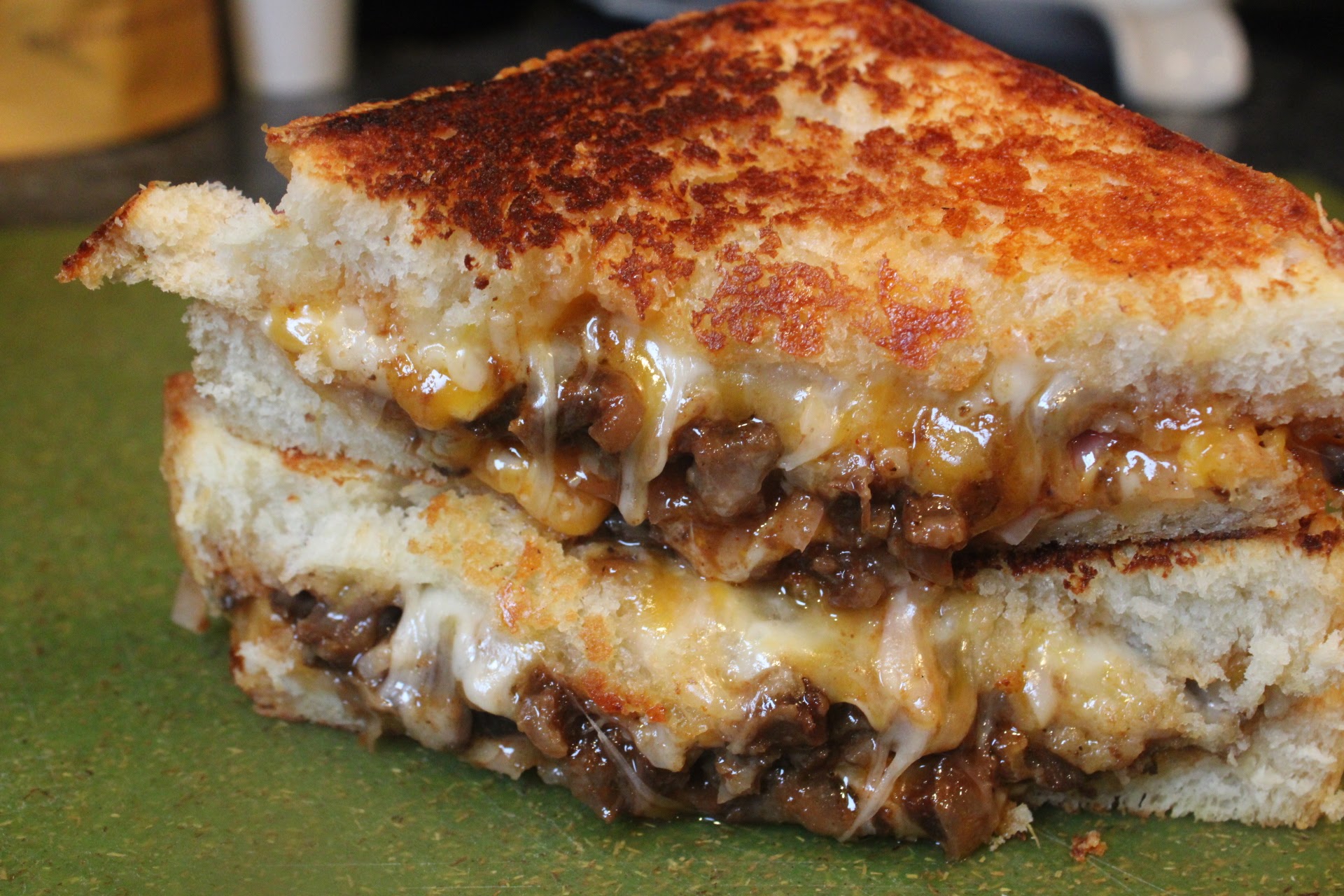 Sweet sriracha bourbon short rib melt